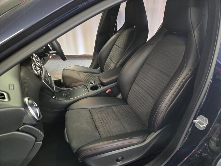 2017 Mercedes-Benz A-Class 2.1 A200d AMG Line (Premium Plus) Hatchback 5dr Diesel 7G-DCT Euro 6 (...