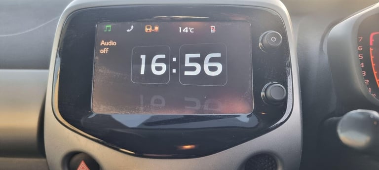 2015 Toyota AYGO 1.0 VVT-i x-play Euro 5 5dr Euro 5 HATCHBACK Petrol Manual