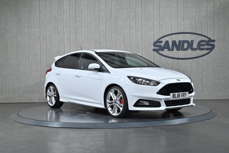 image for 2018 Ford Focus 2.0T EcoBoost ST-2 Euro 6 (s/s) 5dr HATCHBACK Petrol Manual