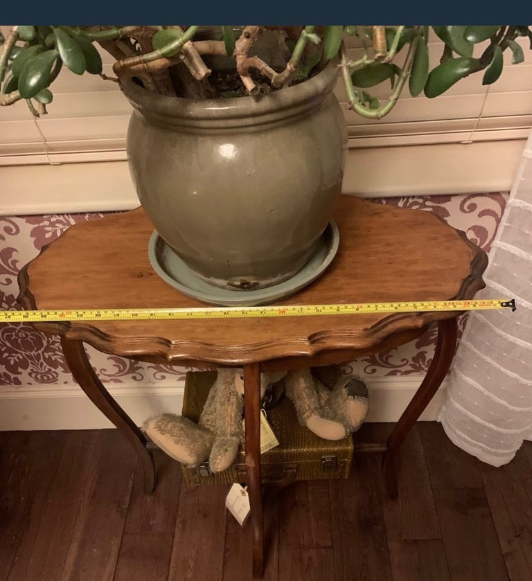 Occasional table 