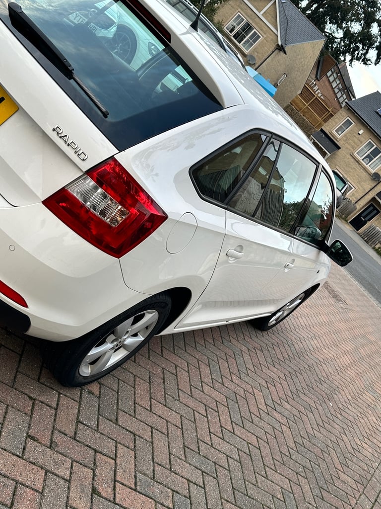 Skoda, RAPID SPACEBACK, Hatchback, 2014, Manual, 1197 (cc), 5 doors