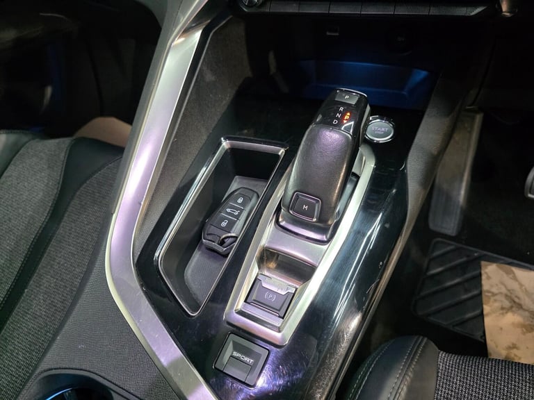 2017 Peugeot 3008 PURETECH S/S ALLURE Hatchback Petrol Automatic