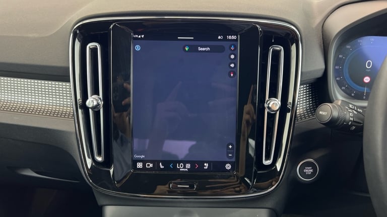 2025 Volvo XC40 Black Edition Plus, B3 Mild hybrid, Petrol (Rear Camera, BLIS) Estate Petrol Auto...