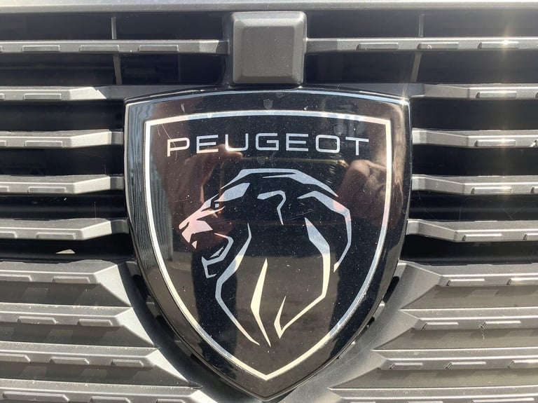 2022 Peugeot 308 1.2 PureTech Active Premium EAT Euro 6 (s/s) 5dr HATCHBACK Petrol Automatic