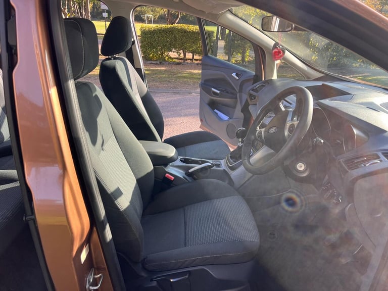 2012 Ford Grand C-Max 1.0T EcoBoost Zetec Euro 5 (s/s) 5dr MPV Petrol Manual