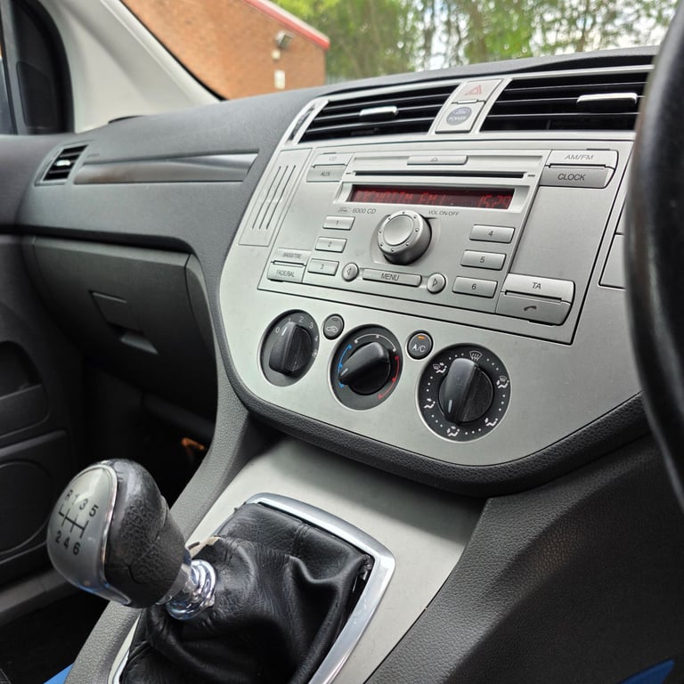 FORD KUGA ZETEC 2.0 DIESEL 140 BHP 4X4 MODEL YEAR 2009 HPi CLEAR EXCELENT CONDITION 12 MONTHS MOT!!!