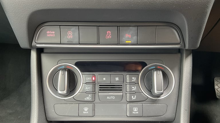 2016 Audi Q3 1.4T FSI S Line Navigation 5dr S Tronic SUV Petrol Automatic