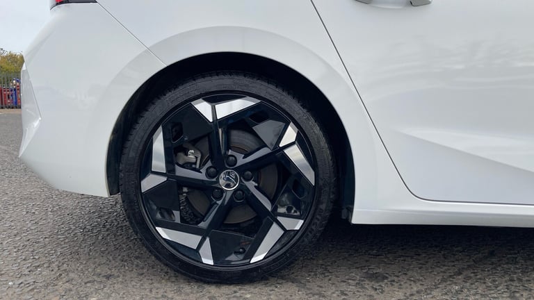 2023 Vauxhall Astra 1.6 Plug-in Hybrid GSe 5dr Auto Hatchback Hatchback Hybrid Automatic