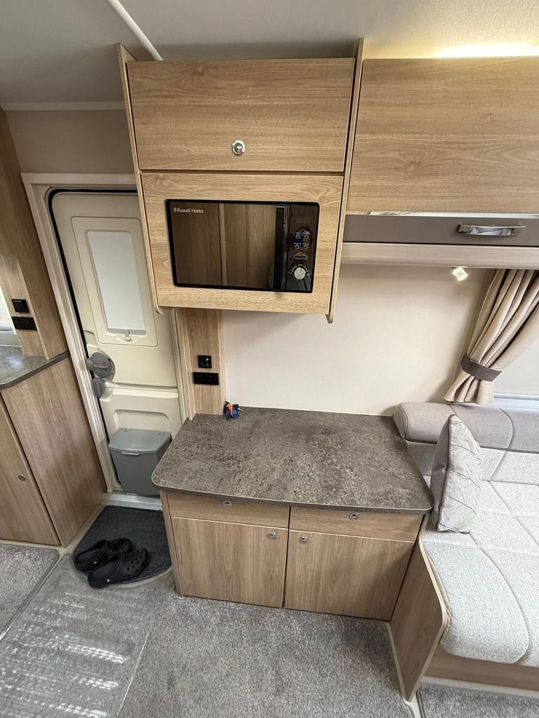 2019 ELDDIS AVANTE 462 - 2 BERTH CARAVAN 