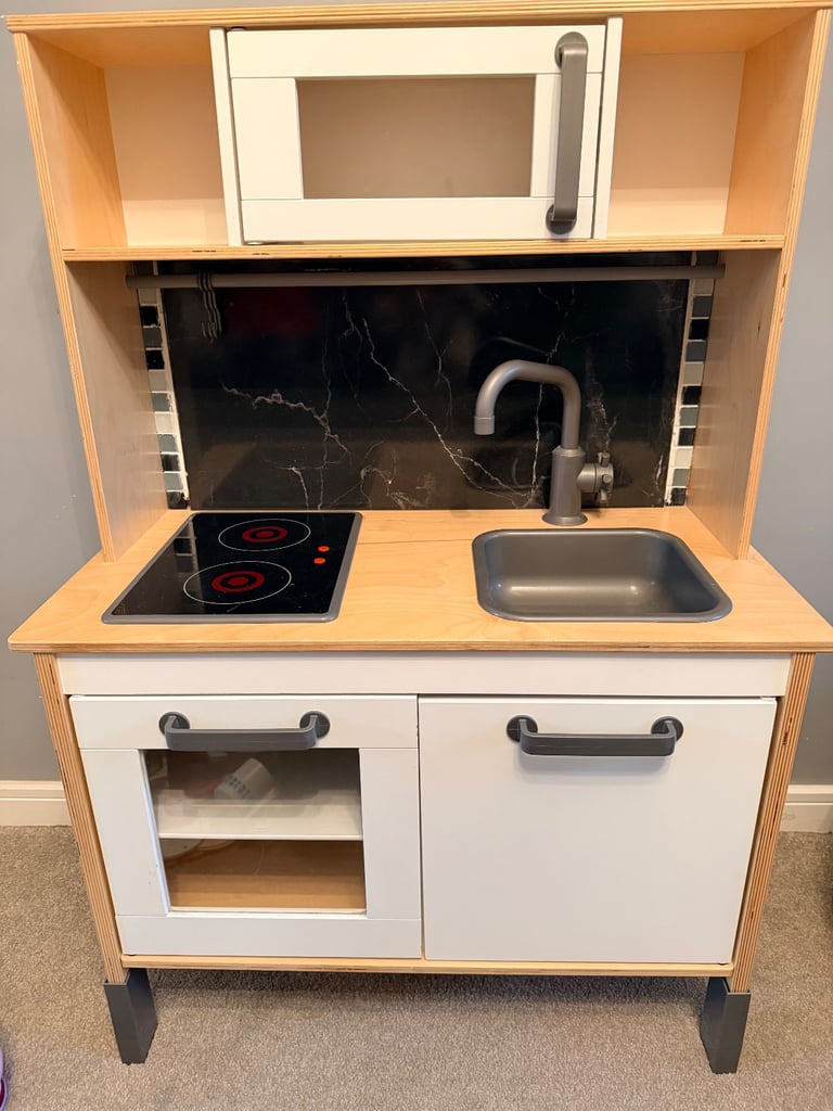 IKEA kids kitchen and accessories 
