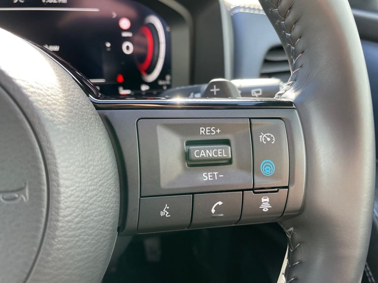 2022 Nissan Qashqai 1.3 DiG-T MH 158 Tekna 5dr Xtronic HATCHBACK PETROL Automatic