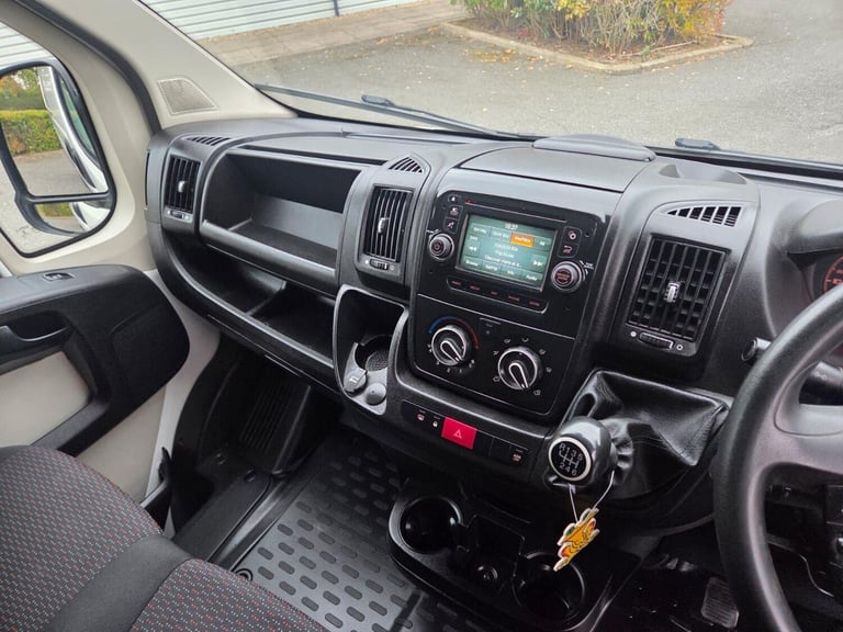 2018 Peugeot Boxer 2.0 BlueHDi 435 Professional L4 H2 Euro 6 5dr PANEL VAN Diesel Manual