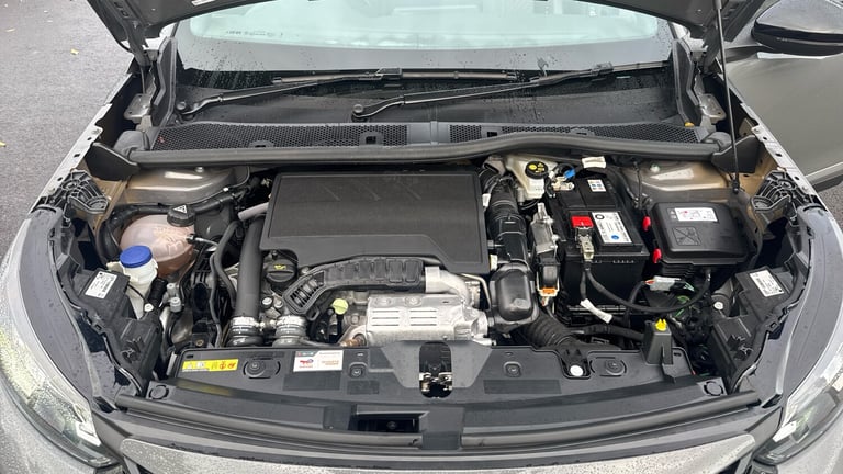 2024 Peugeot 2008 1.2 PureTech Allure SUV 5dr Petrol EAT Euro 6 (s/s) (130 ps) SUV Petrol Automatic