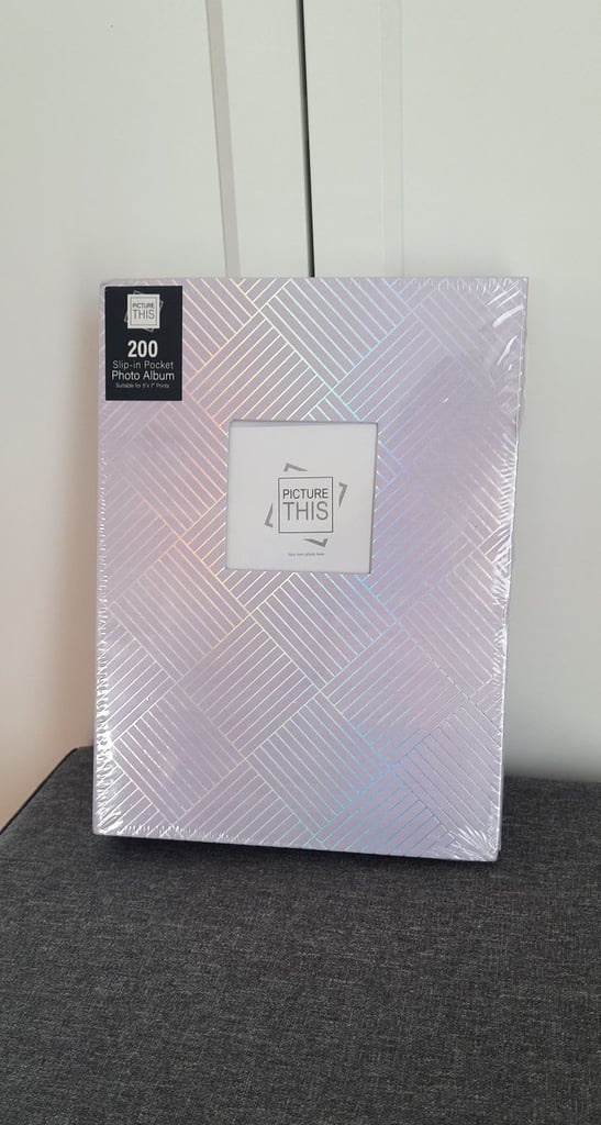 image for Photo Album, 5x7in Prints, 200 Pockets, Purple Rainbow Hardcover, 28x20.5cm. Brand New. RRP £22!