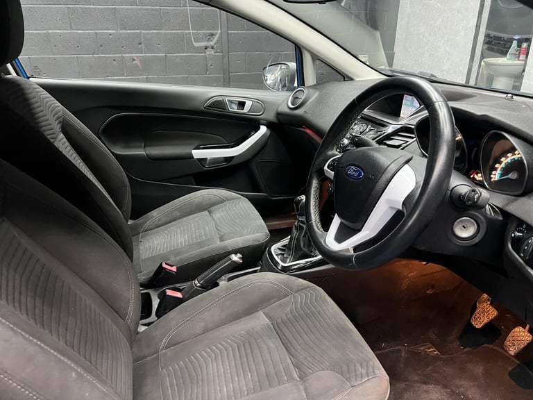 2016 Ford Fiesta 1.25 82 Zetec Blue 3dr HATCHBACK Petrol Manual