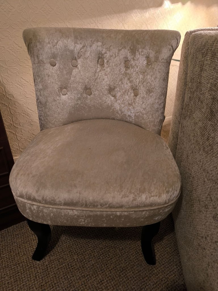 Cream velvet bedroom chair 