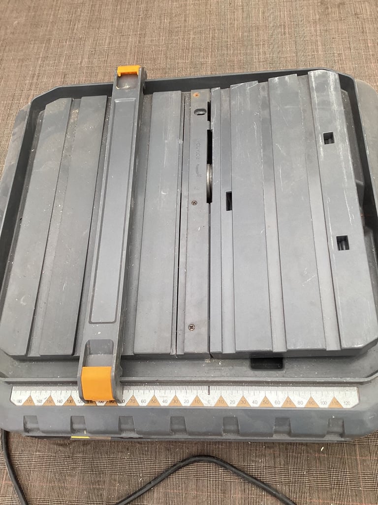 image for Electric titan tiles cutter 