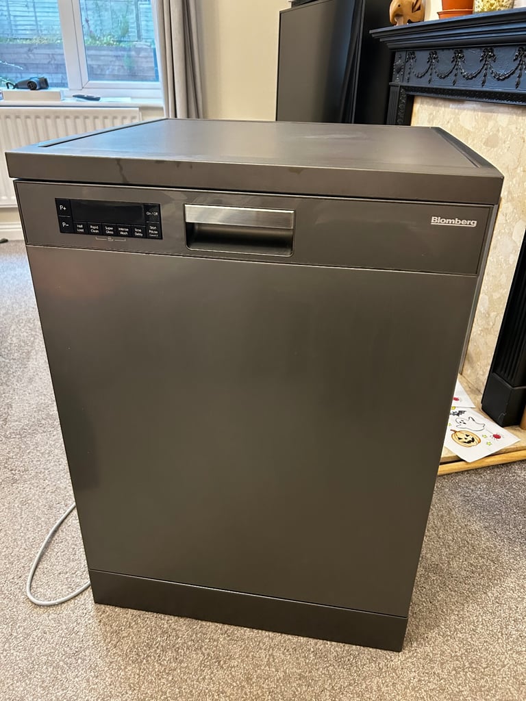 Blomberg Freestanding Dishwasher 