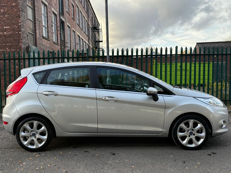 2012 Ford Fiesta 1.25 Zetec 5dr HATCHBACK Petrol Manual