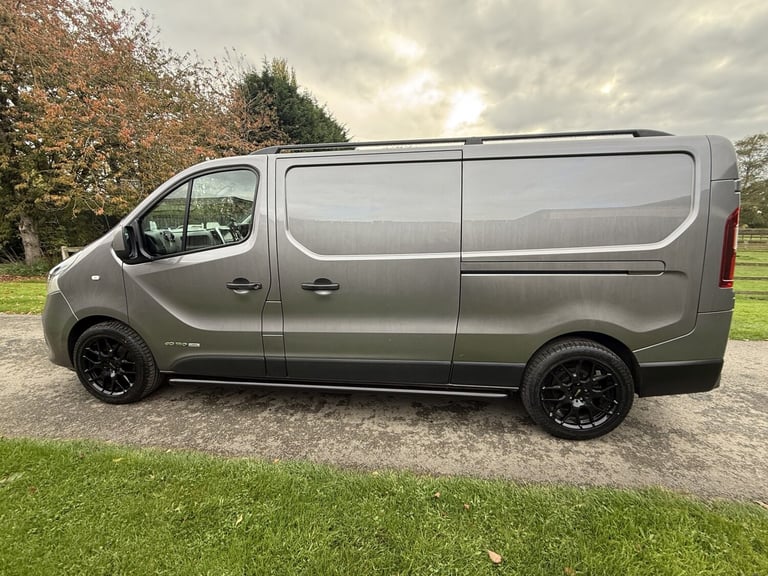 RENAULT TRAFIC 1.6 LL29 ENERGY dCi 140 Sport 2015