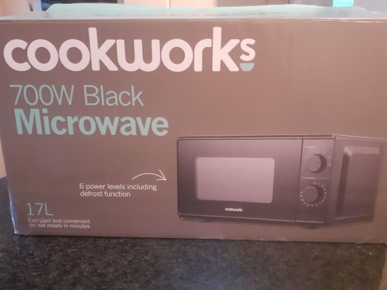 image for Cookworks 700W manual microwave as new 