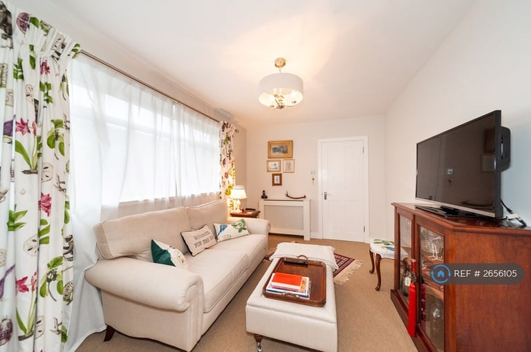 4 bedroom house in Glentanner Way, London, SW17 (4 bed) (#2656105)
