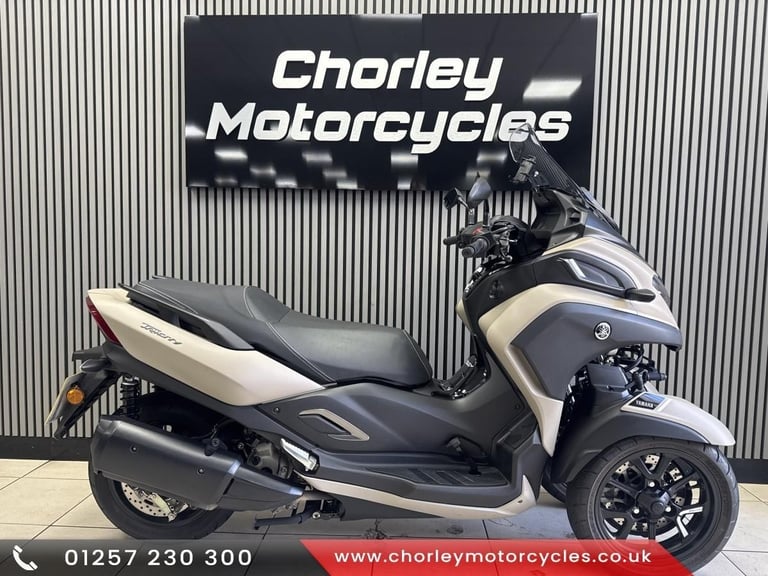 2024 Yamaha Tricity 300 Scooter 2039 miles, Use on a car licence adventure