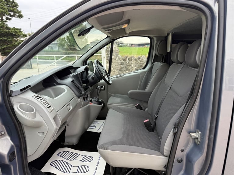 2014 Vauxhall Vivaro 2.0CDTI [115PS] Sportive Van 2.7t Tecshift Euro 5 PANEL VAN DIESEL Semi Auto...