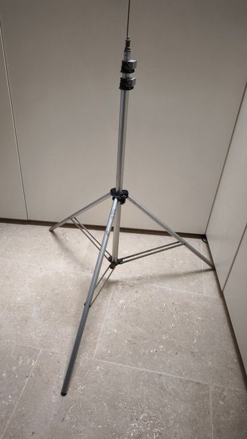 image for Elinca Elinchrom SA Medium Folding Light Stand for Photo Flash Head / Light    