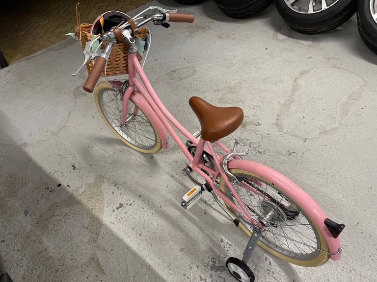 Girls bike