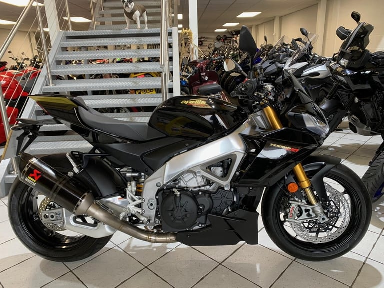 Aprilia Tuono V4 1100 Factory 2024