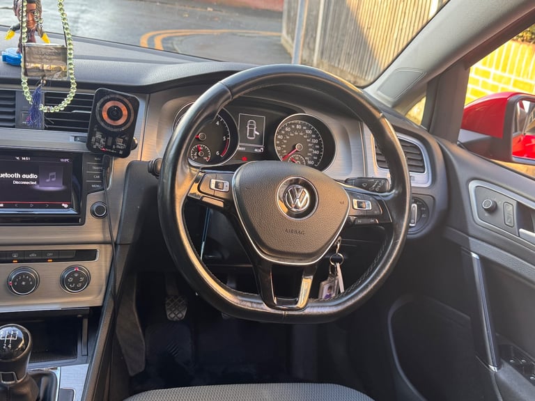 Volkswagen, GOLF, Hatchback, 2014, Manual, 1598 (cc), 5 doors