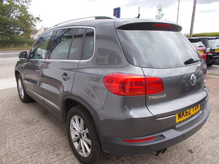 2012 Volkswagen Tiguan 2.0 TDi BlueMotion Tech SE 5dr ESTATE Diesel Manual