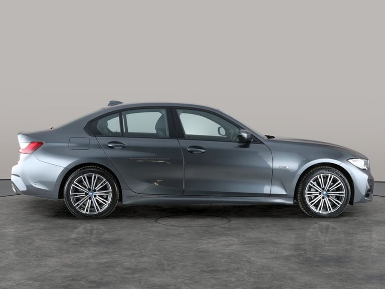 2021 BMW 3 Series 2.0 330e 12kWh M Sport Saloon 4dr Petrol Plug-in Hybrid Auto xDrive Euro 6  Sal...