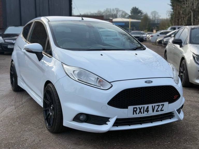 2014 Ford Fiesta 1.6 EcoBoost ST-2 3dr HATCHBACK PETROL Manual