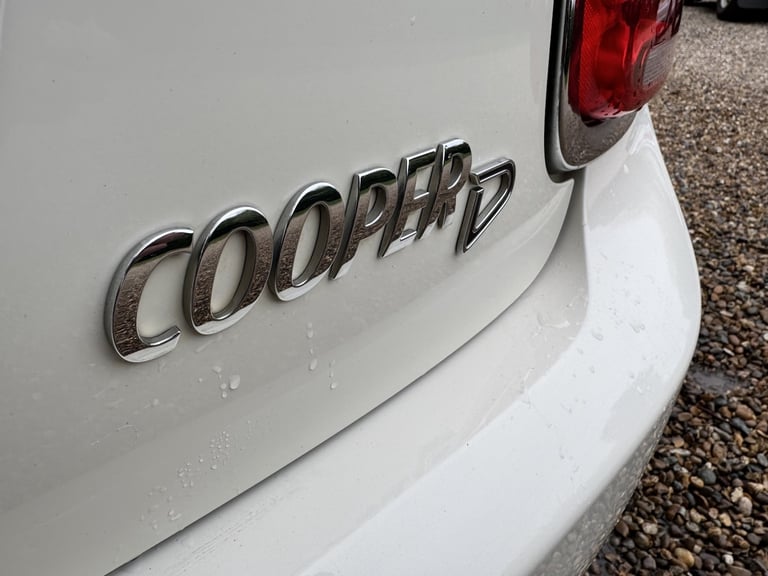 MINI HATCH 1.5 Cooper D 3-Door Hatch White Manual Diesel 2014 CHILI PACK