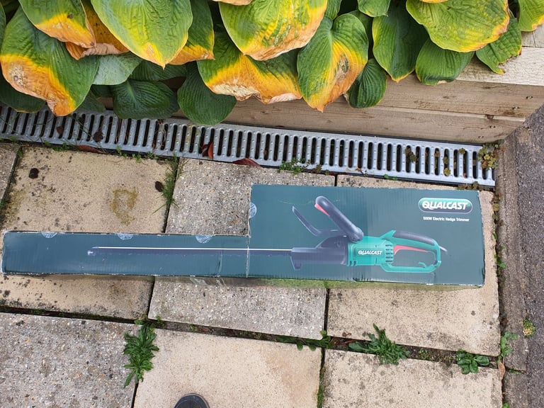 Qualcast hedge trimmer 