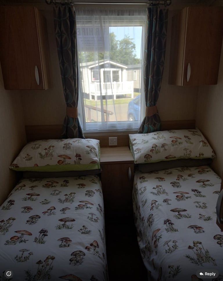 CARAVAN FOR HIRE HAVEN CAISTER ON SEA GREAT YARMOUTH NORFOLK 