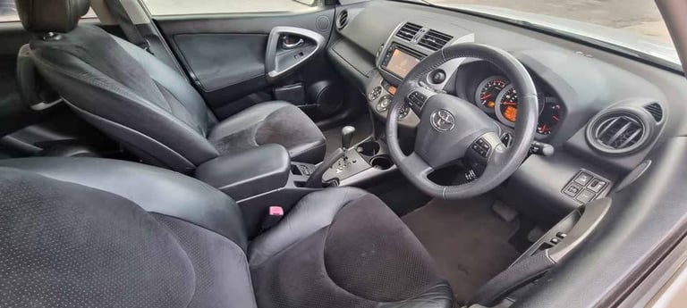 🚙 2012 Toyota RAV4 SR – 2.2 Diesel 4x4 | Automatic | MOT July 2026 ✅