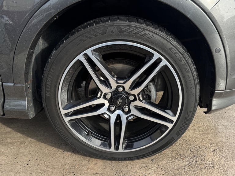 2019 Ford Kuga 1.5T EcoBoost ST-Line Euro 6 (s/s) 5dr HATCHBACK Petrol Manual