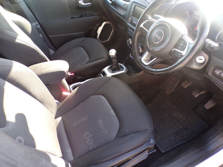 2016 Jeep Renegade Renegade My16 1.6 Multijet Ii 120hp Longitude ESTATE Diesel Manual