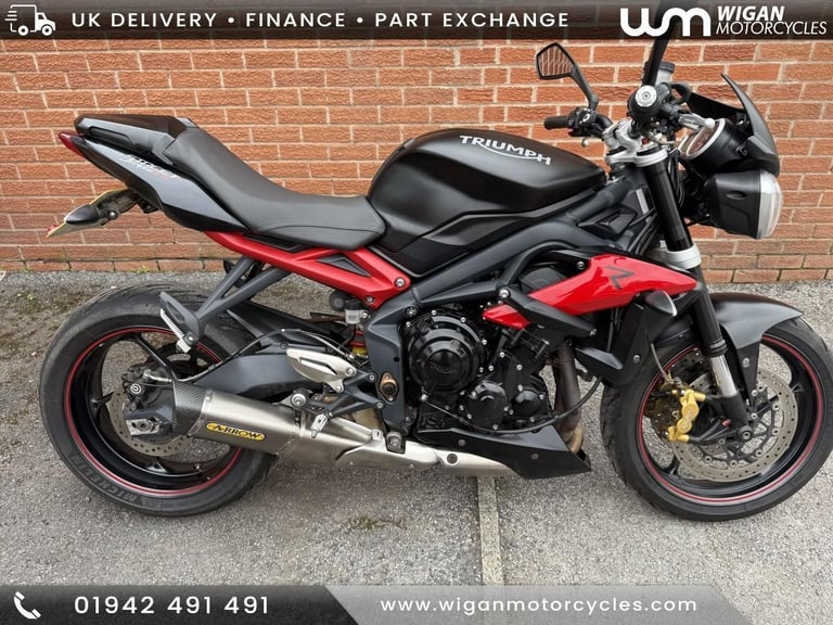 TRIUMPH STREET TRIPLE R