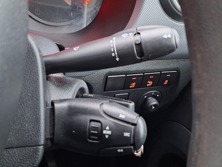 2017 Peugeot Partner 1.6 BlueHDi 651 Professional Panel Van 5dr Diesel Manual L1 (112 g/km, 73.9 ...