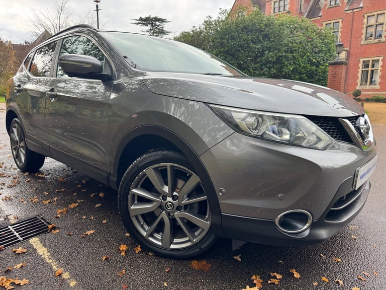 image for 2014 Nissan Qashqai 1.6 dCi  Tekna 5dr 130 BHP Diesel