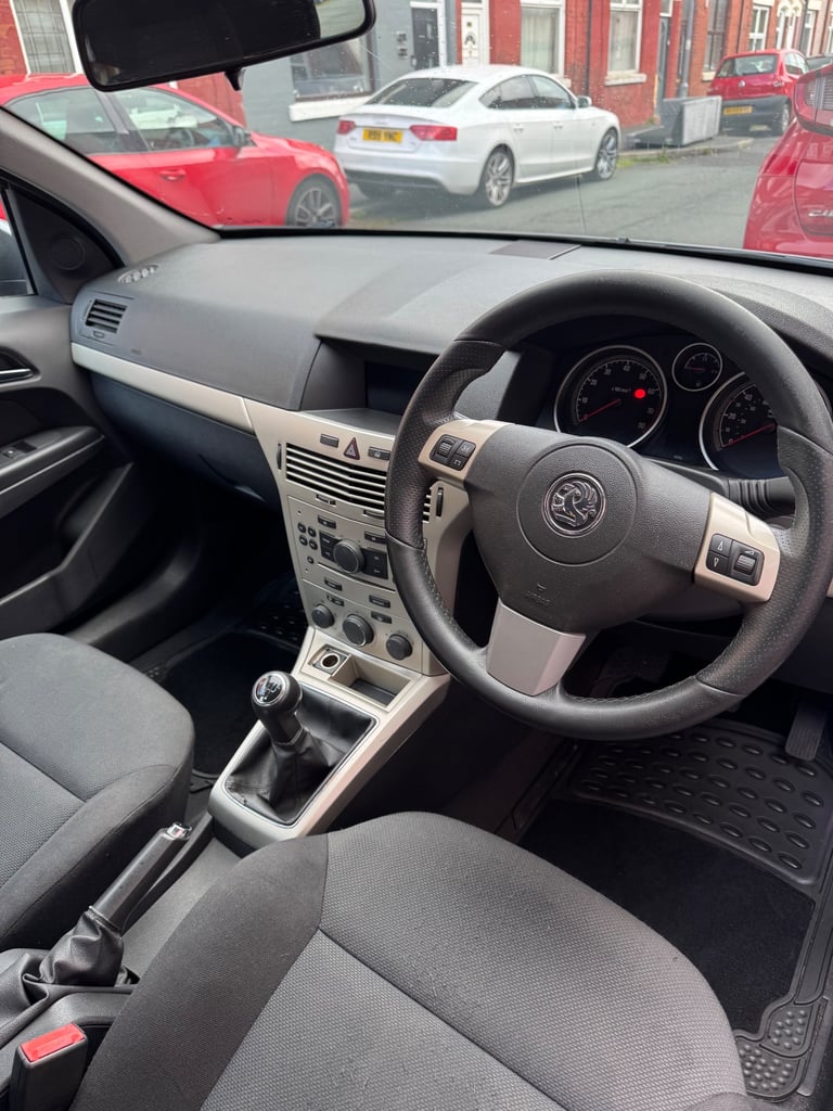Vauxhall, ASTRA, Hatchback, 2007, Manual, 1598 (cc), 5 doors