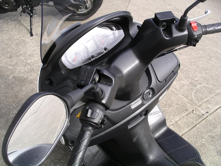 2020 Suzuki Burgman 200 in mint condition. 8400 miles with full history.