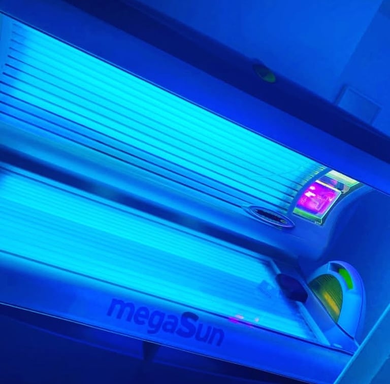 SUNBED SHOP FOR SALE 