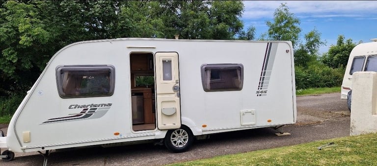 Swift Charisma 545- 2011 - 4 Birth Caravan with Awning and Motor Mover