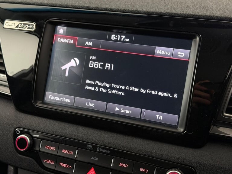 2018 Kia Niro 1.6 GDi 8.9kWh 3 DCT Euro 6 (s/s) 5dr ESTATE PETROL/ELECTRIC Automatic