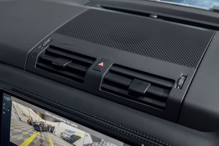 2023 Land Rover Defender 3.0 D300 MHEV X-Dynamic HSE SUV 5dr Diesel Auto 4WD Euro 6 (s/s) (300 ps...